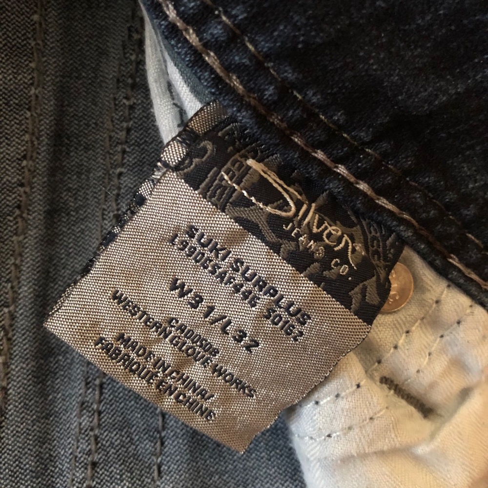 Silver Jeans - Picture 2 of 5